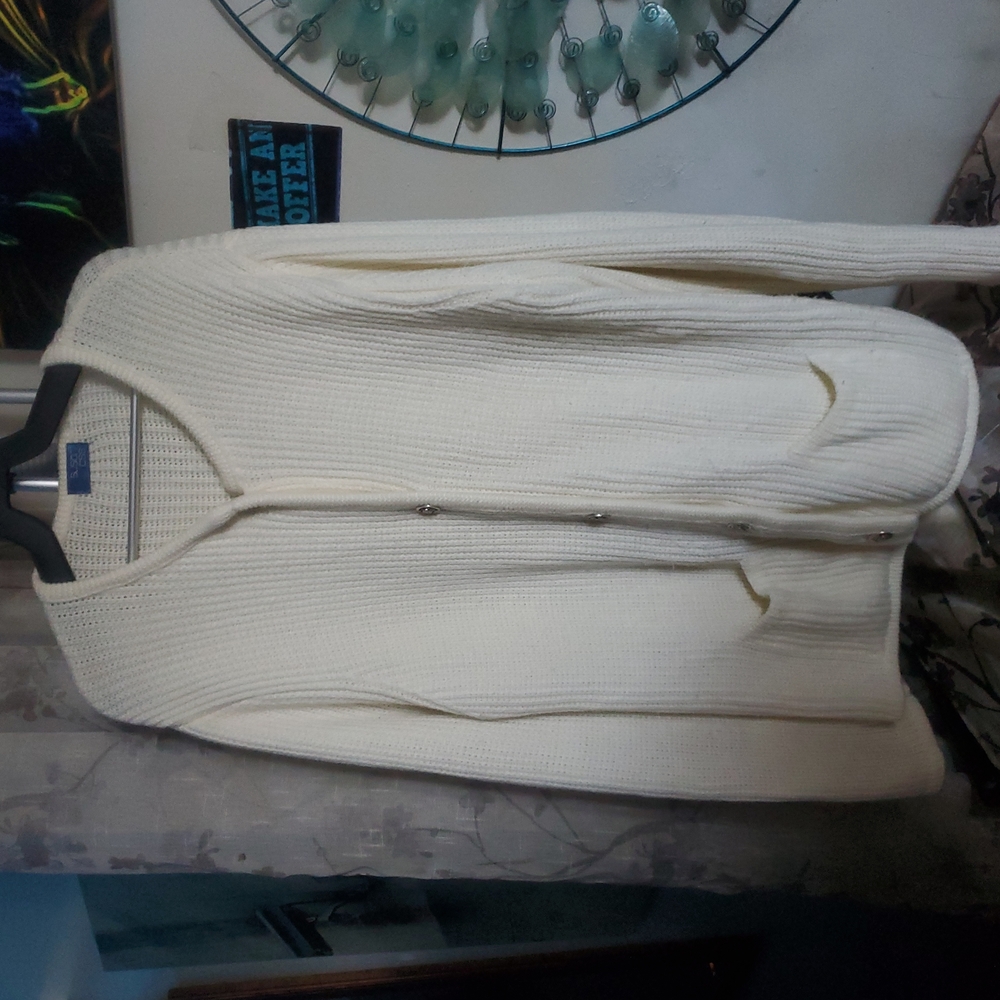 SUSA CESS Buton Down Sweater